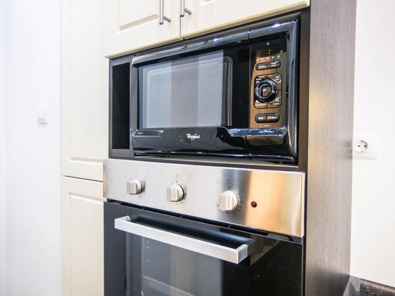 Goldcentral Akacfa Apartament